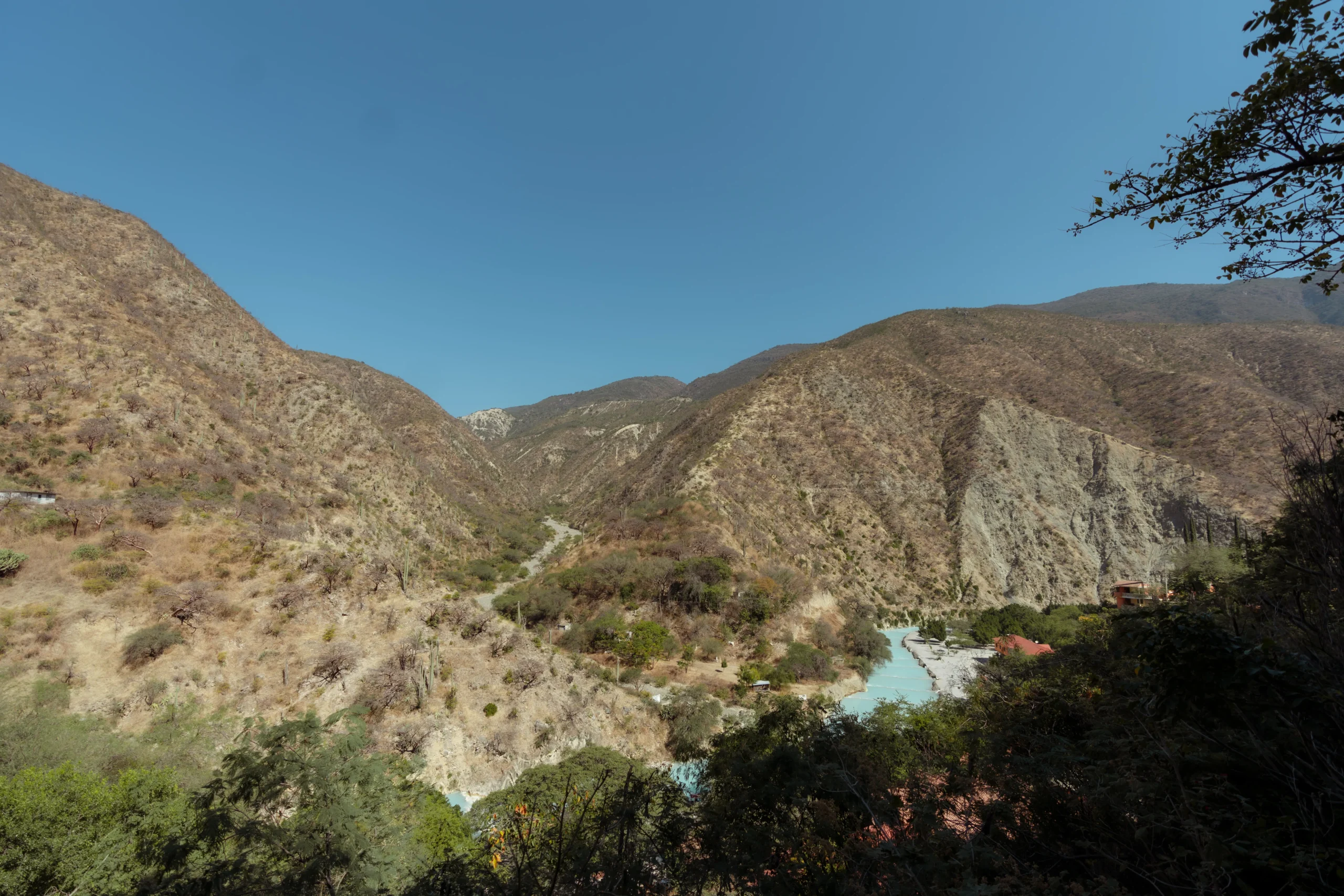 Tolantongo Hot Springs: The Honest Guide to Planning Your Visit